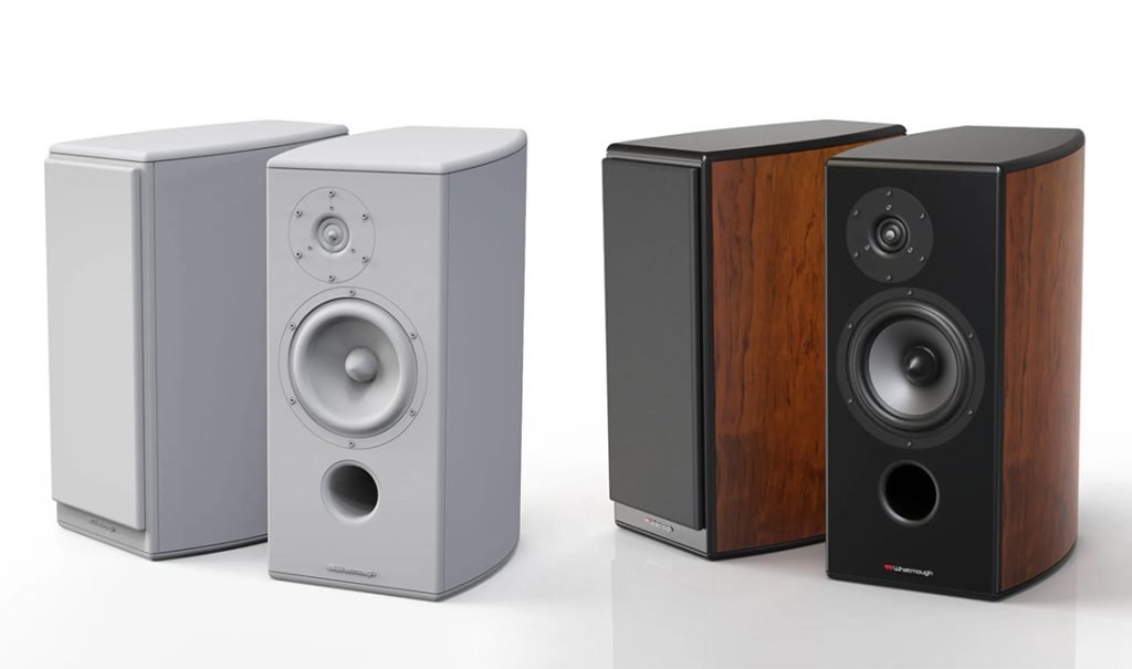 Product Visualisation vs Photography Which Delivers Better Results